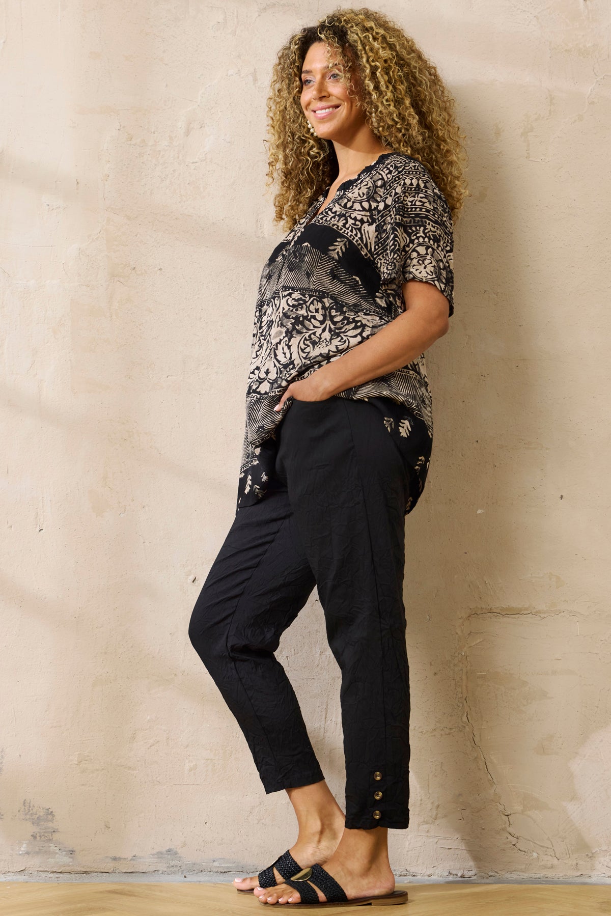 Zhenzi -Ember 1289-Blouse S/S Black