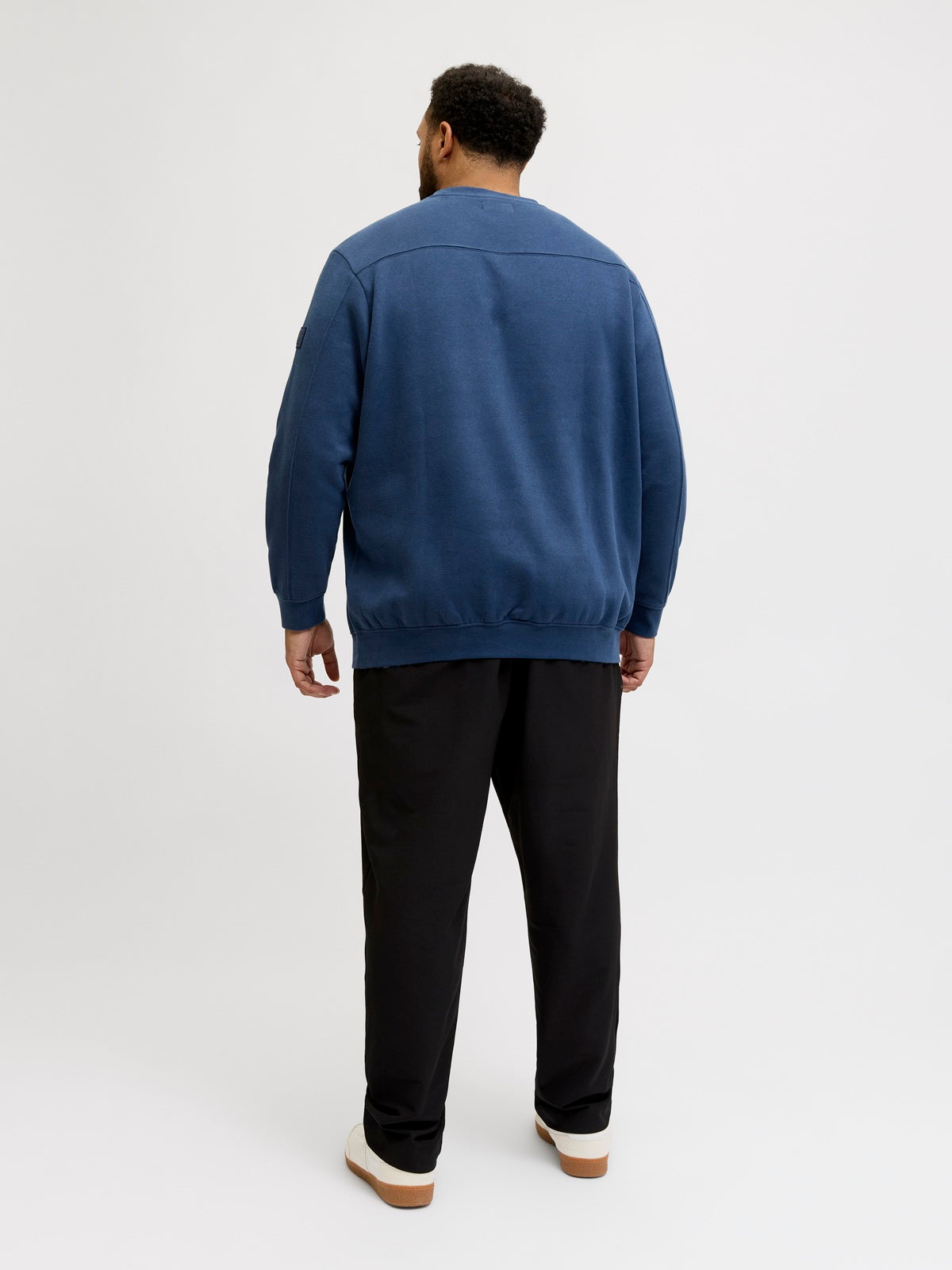 JACK&JONES JCOPOINT SWEAT BADGE CREW NECK PLS Blauw
