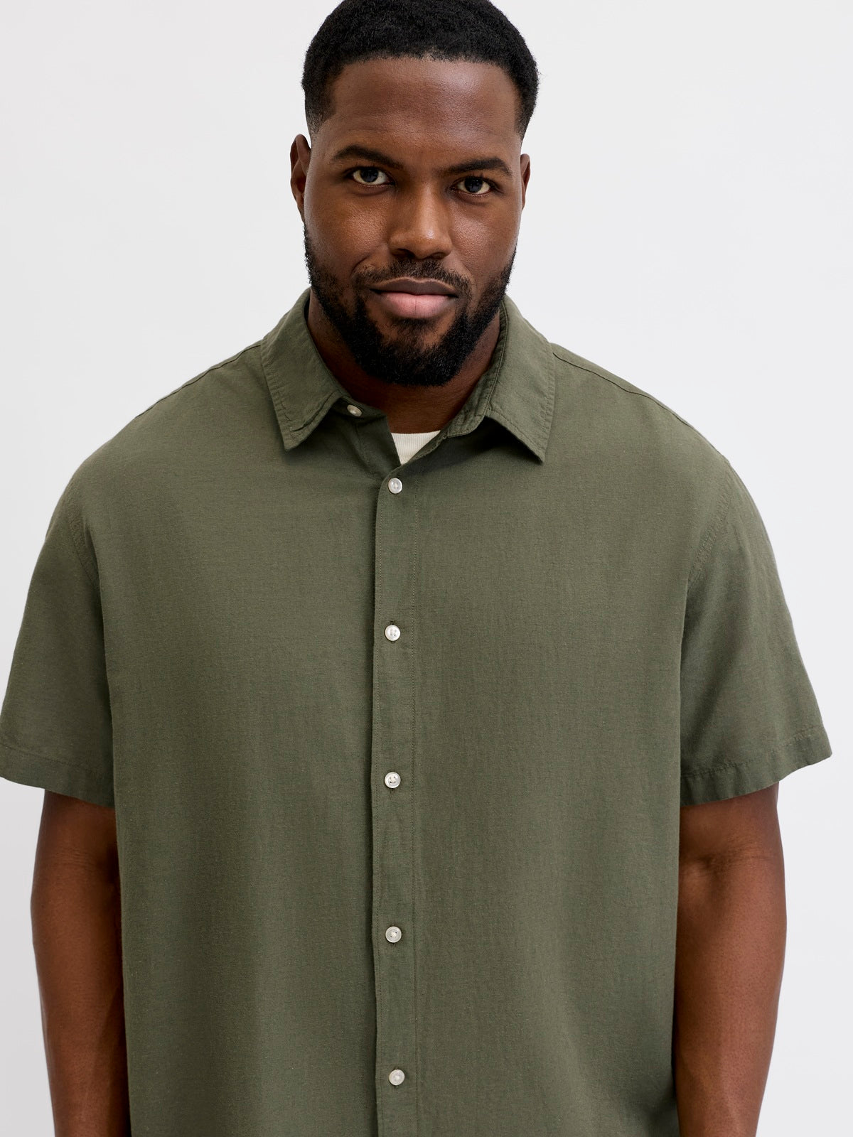 JACK&JONES PLUS JJEBREEZE LINEN BLEND SHIRT SS SN PLS OLIVE GREEN
