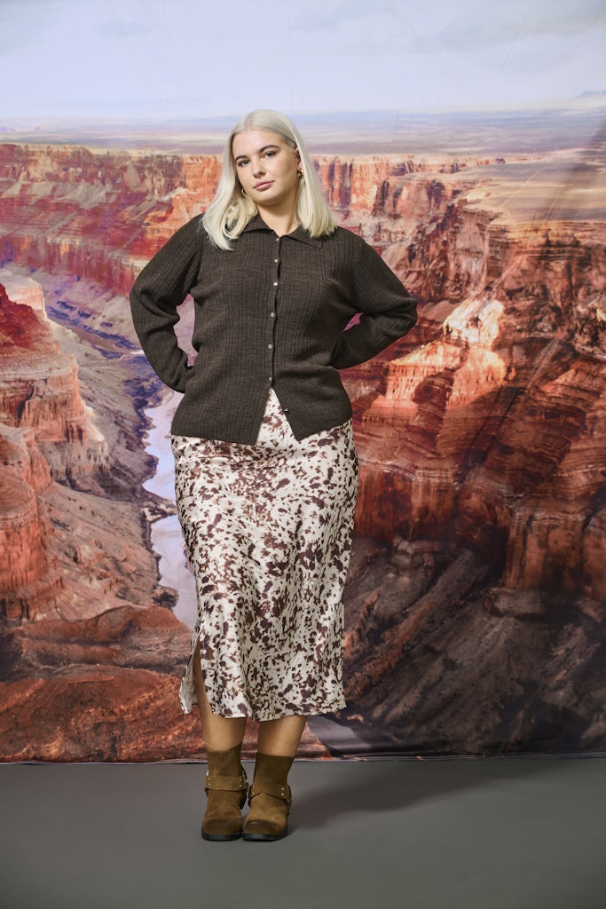 Only Carmakoma CARDOMINA SATIN CALF SKIRT WVN Moonbeam