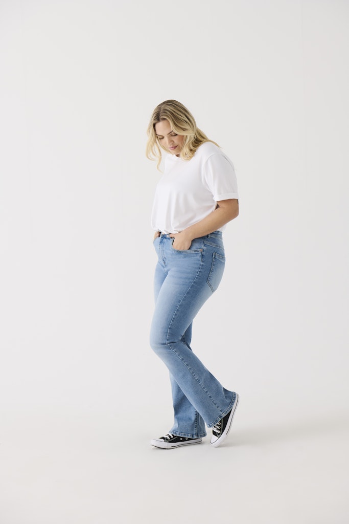 Only Carmakoma CARSALLY HW SK FLARED DNM BJ759 NOOS Light Medium Blue Denim