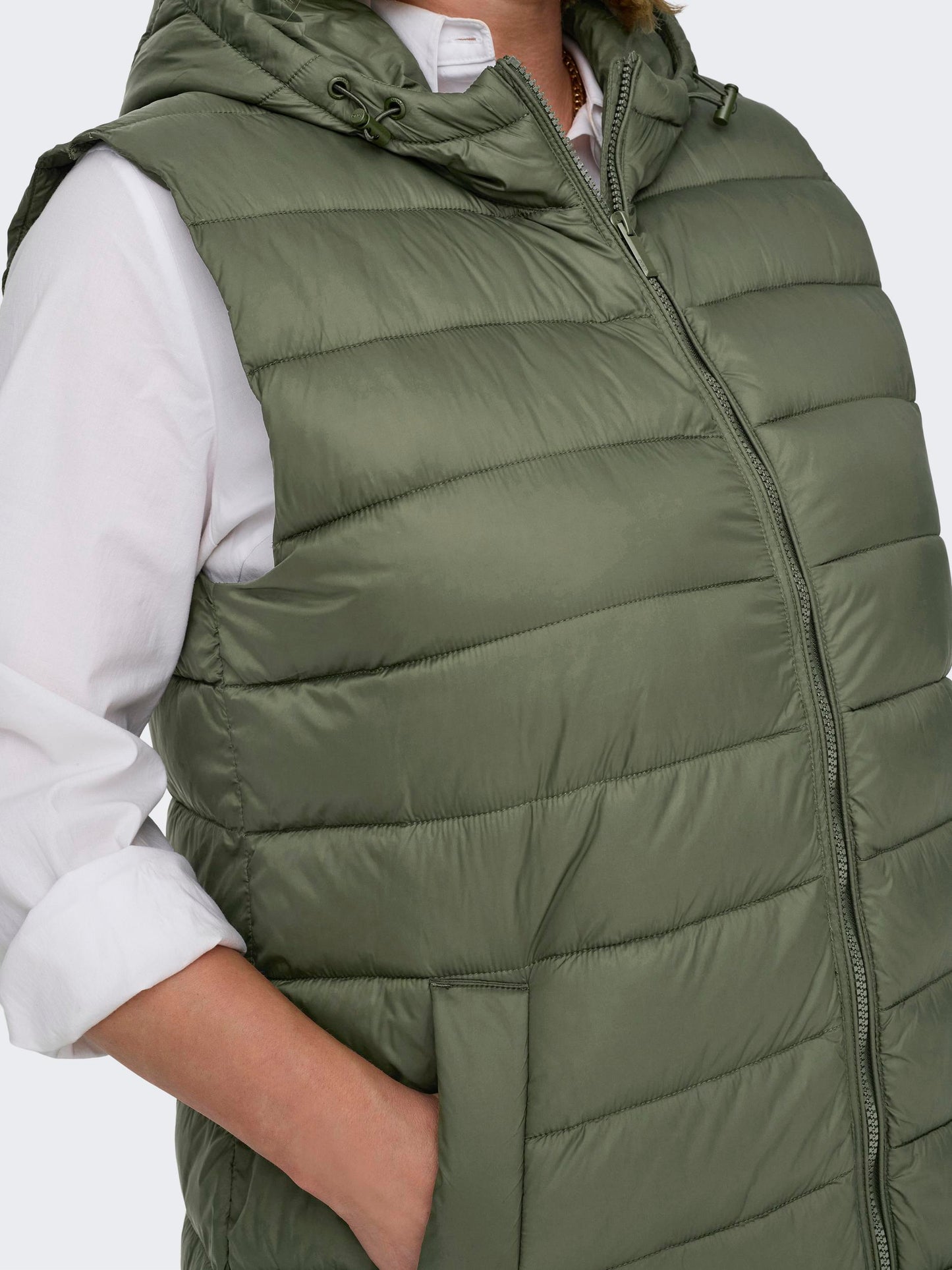 ONLY CARMAKOMA CARMELODY OVERSIZE QUILT WAISTCOAT OTW GROEN