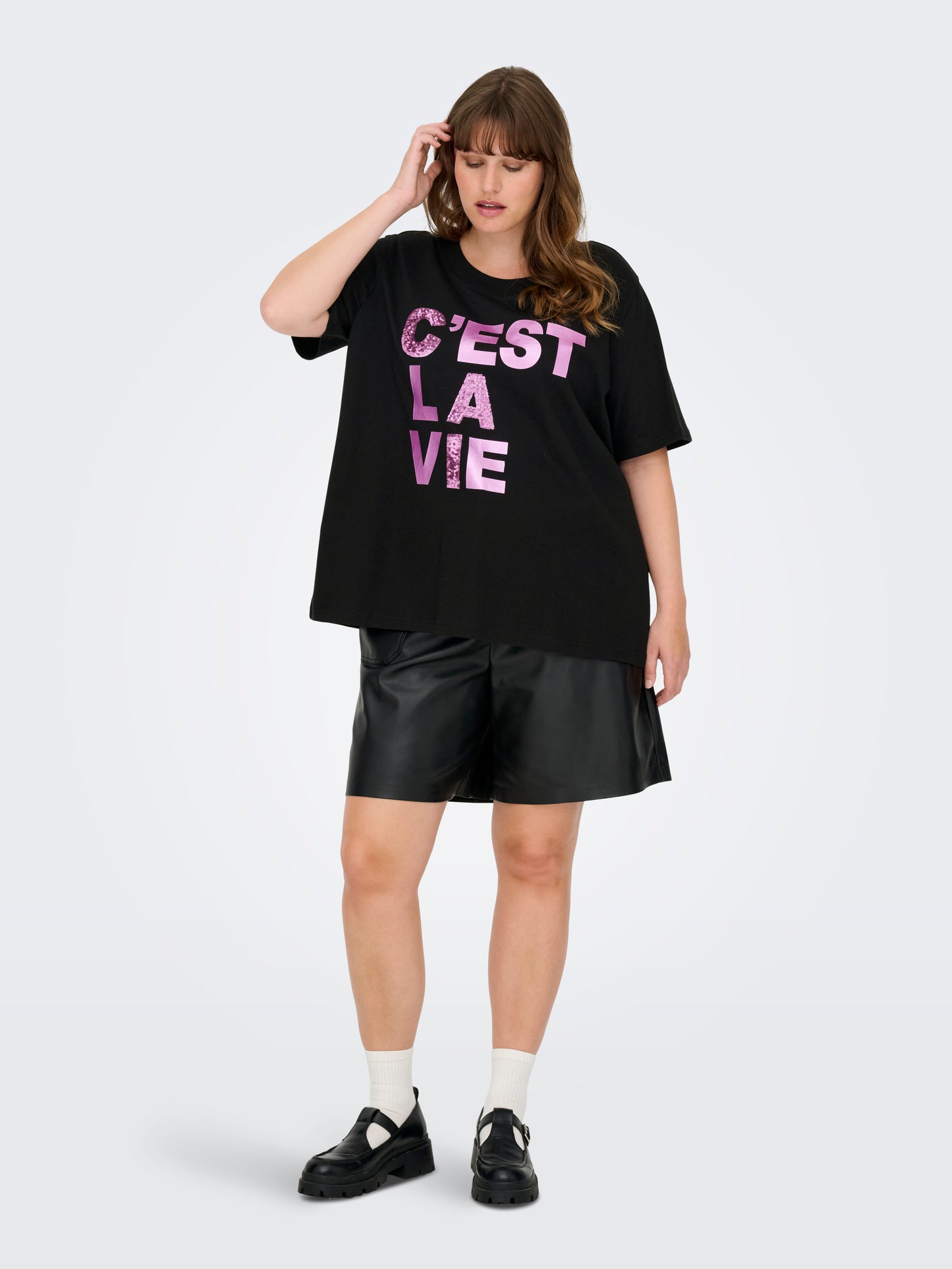 ONLY CARMAKOMA CARRIRI 2/4 O-NECK BOXY TEE JRS ZWART