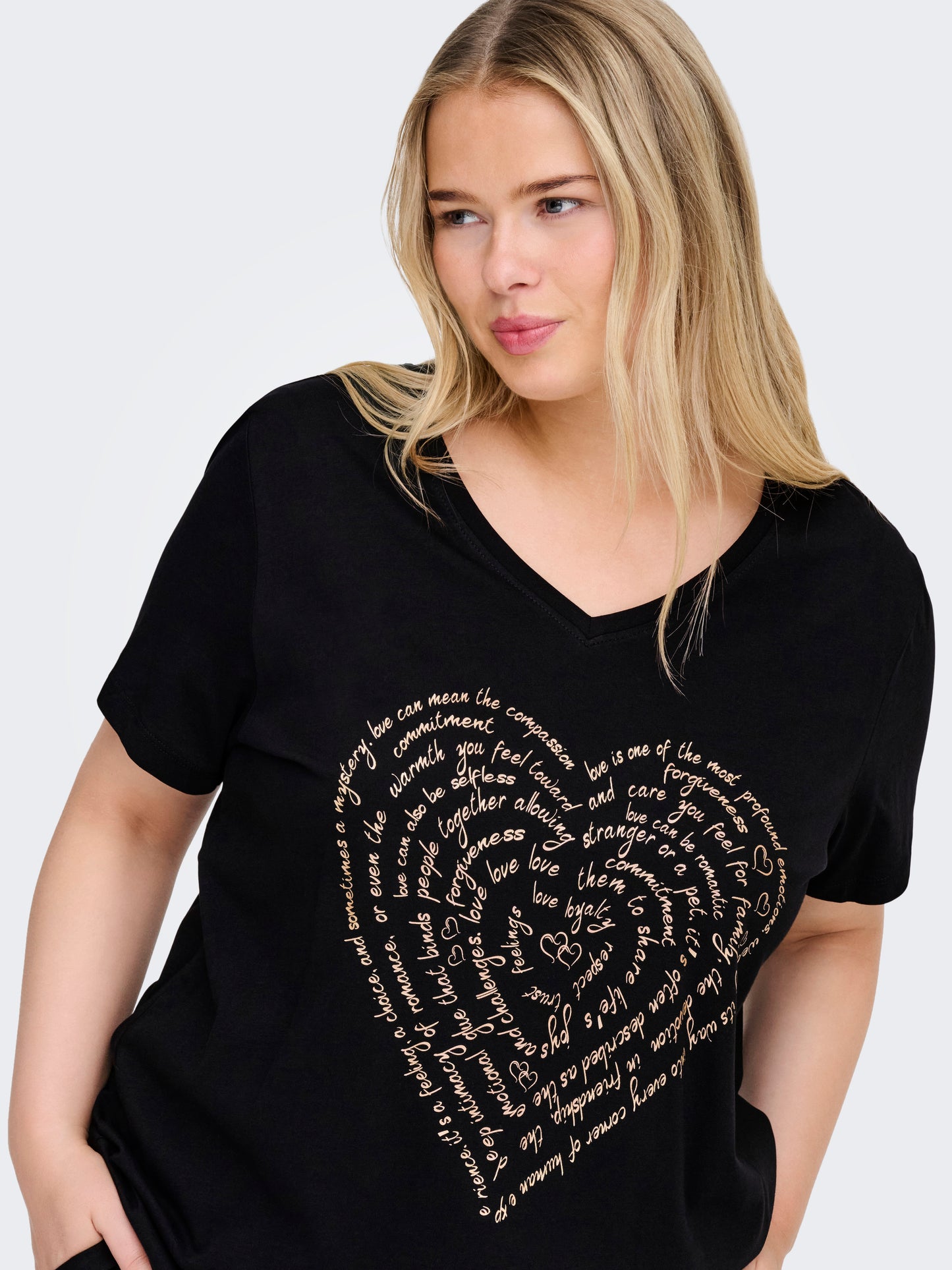 ONLY CARMAKOMA  CARLYDIA LIFE SS V-NECK REG TEE JRS Zwart