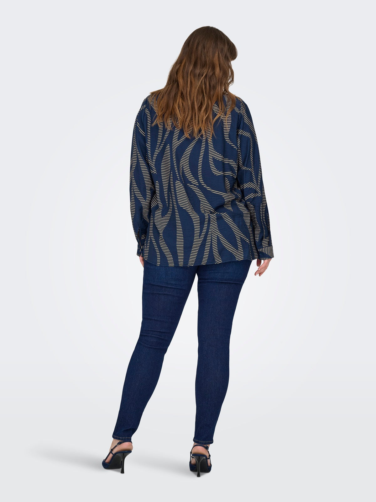ONLY CARMAKOMA CARFANNIL LS V-NECK TOP AOP