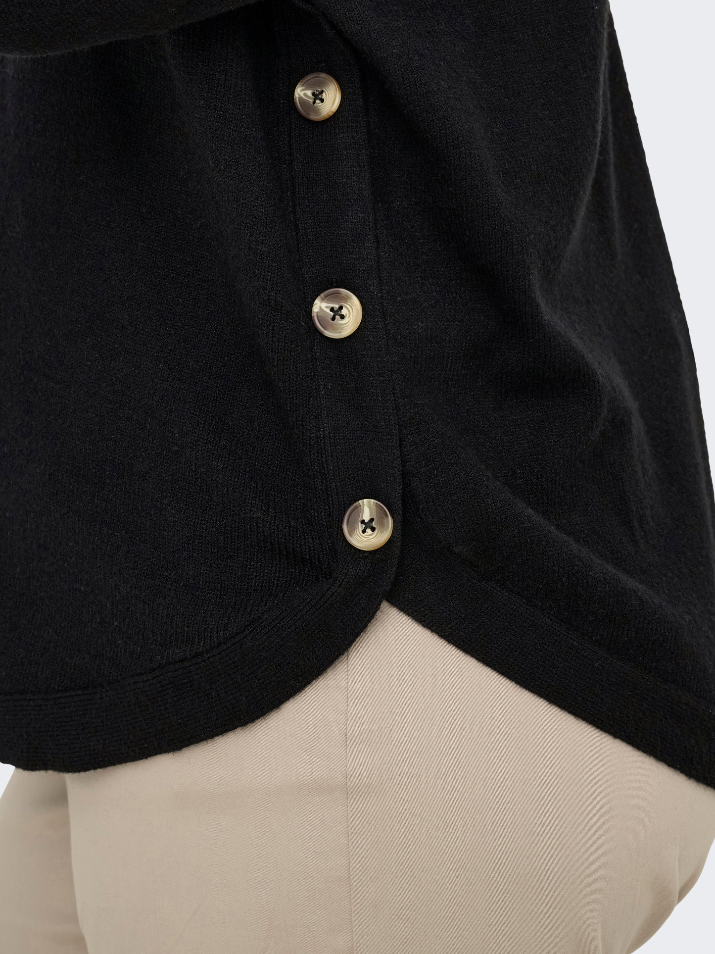 ONLY CARMAKOMA CARMARGARETHA LS BUTTON PULLOVER KNT ZWART