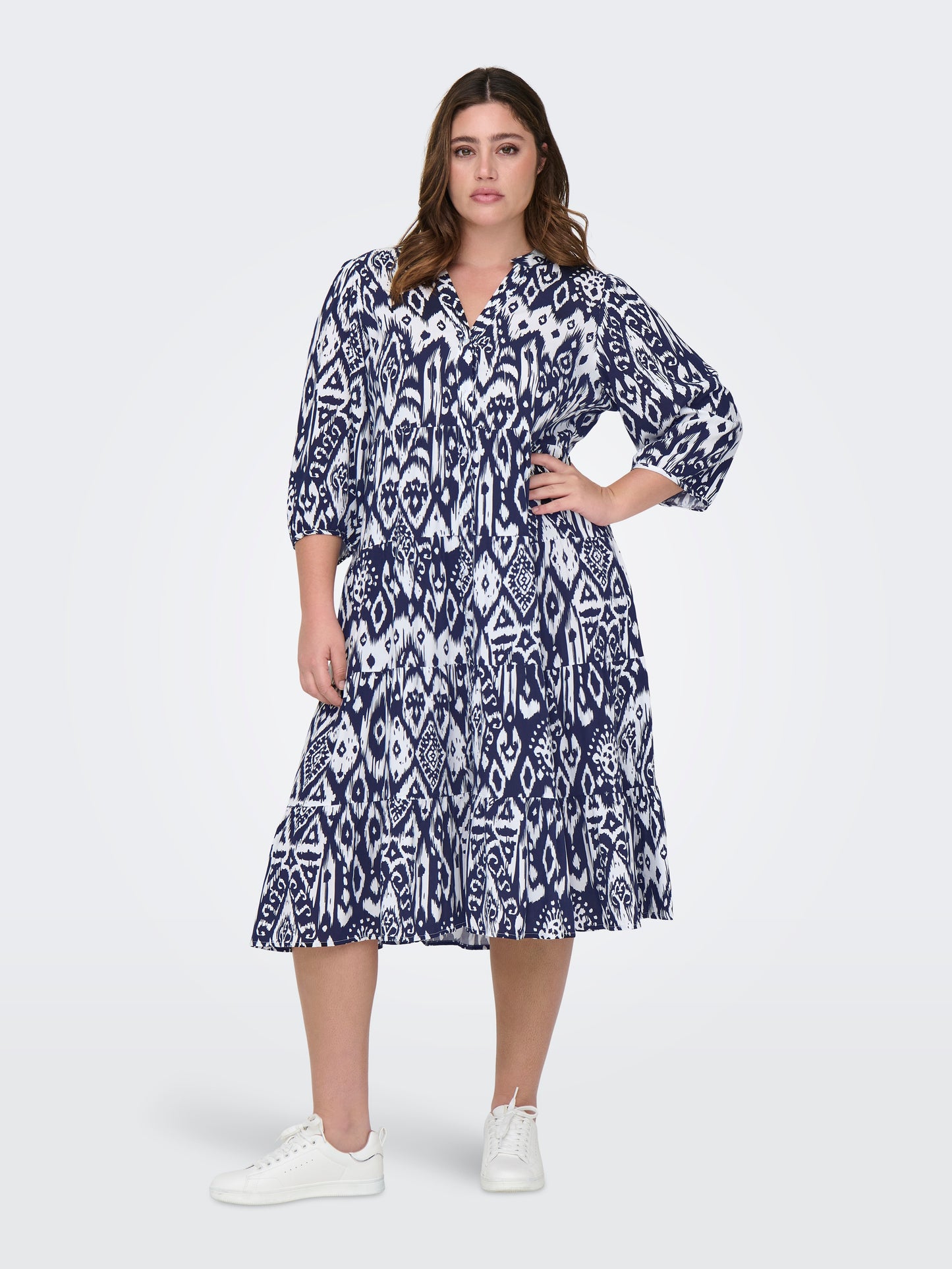 ONLY CARMAKOMA CARMILANA 3/4 DRESS BLAUW/WIT PLUSSIZE