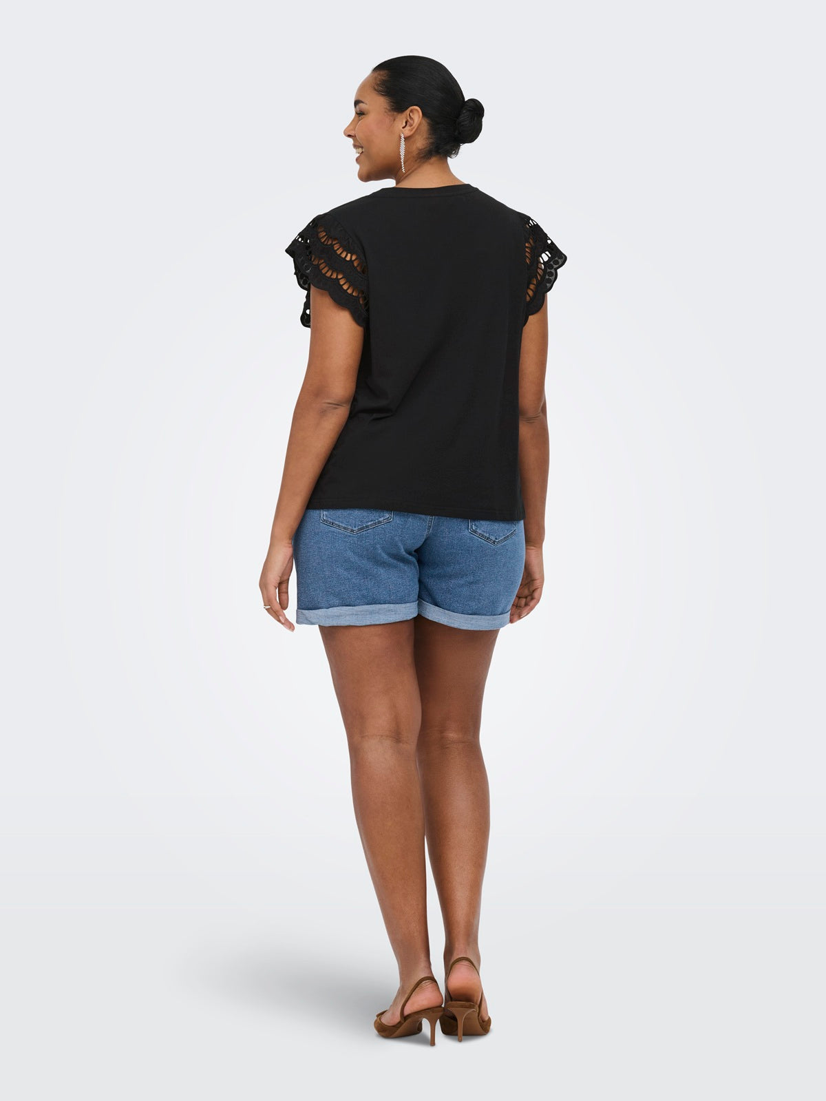 ONLY CARMAKOMA CARMACY S/S O-NECK MIX TOP JRS ZWART