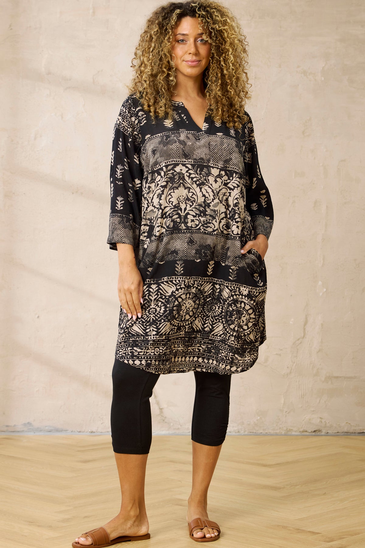 Zhenzi -Ember 1290-Tunic 3/4  Black