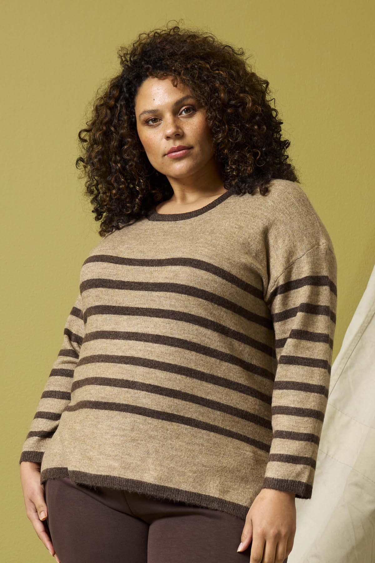 Zh-Elga1424-Pullover Portabella