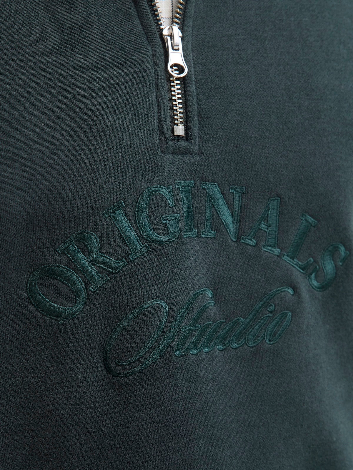 JACK&JONES  JORBLEECKER BRANDING SWEAT HIGH N BF PLS GROEN