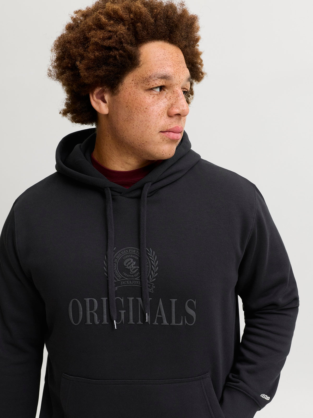 JACK&JONES JORFREDERIKSBERG MONOGRAM SWEAT ZWART