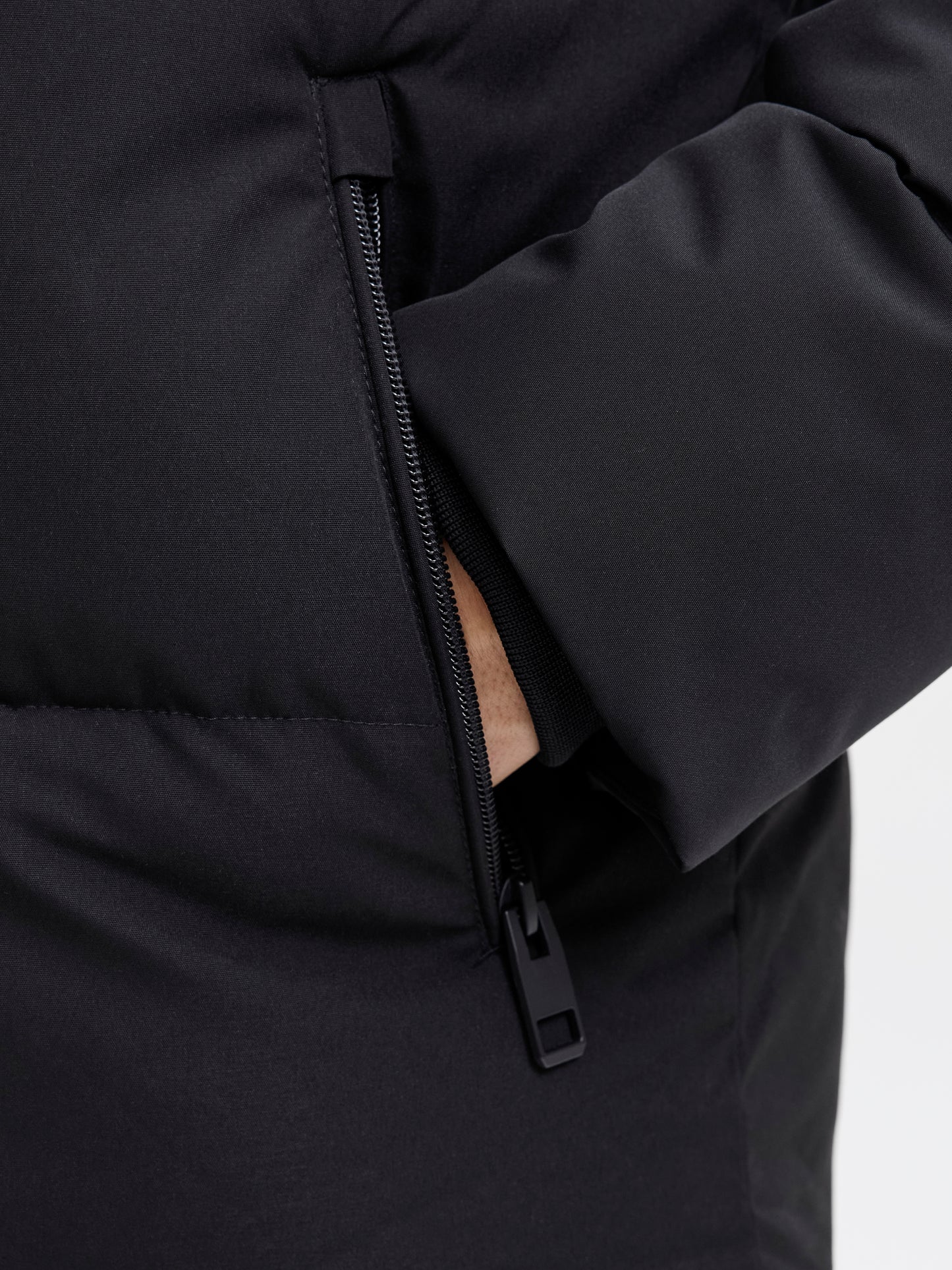 JACK&JONES  JJEOWEN PUFFER SN PLS ZWART