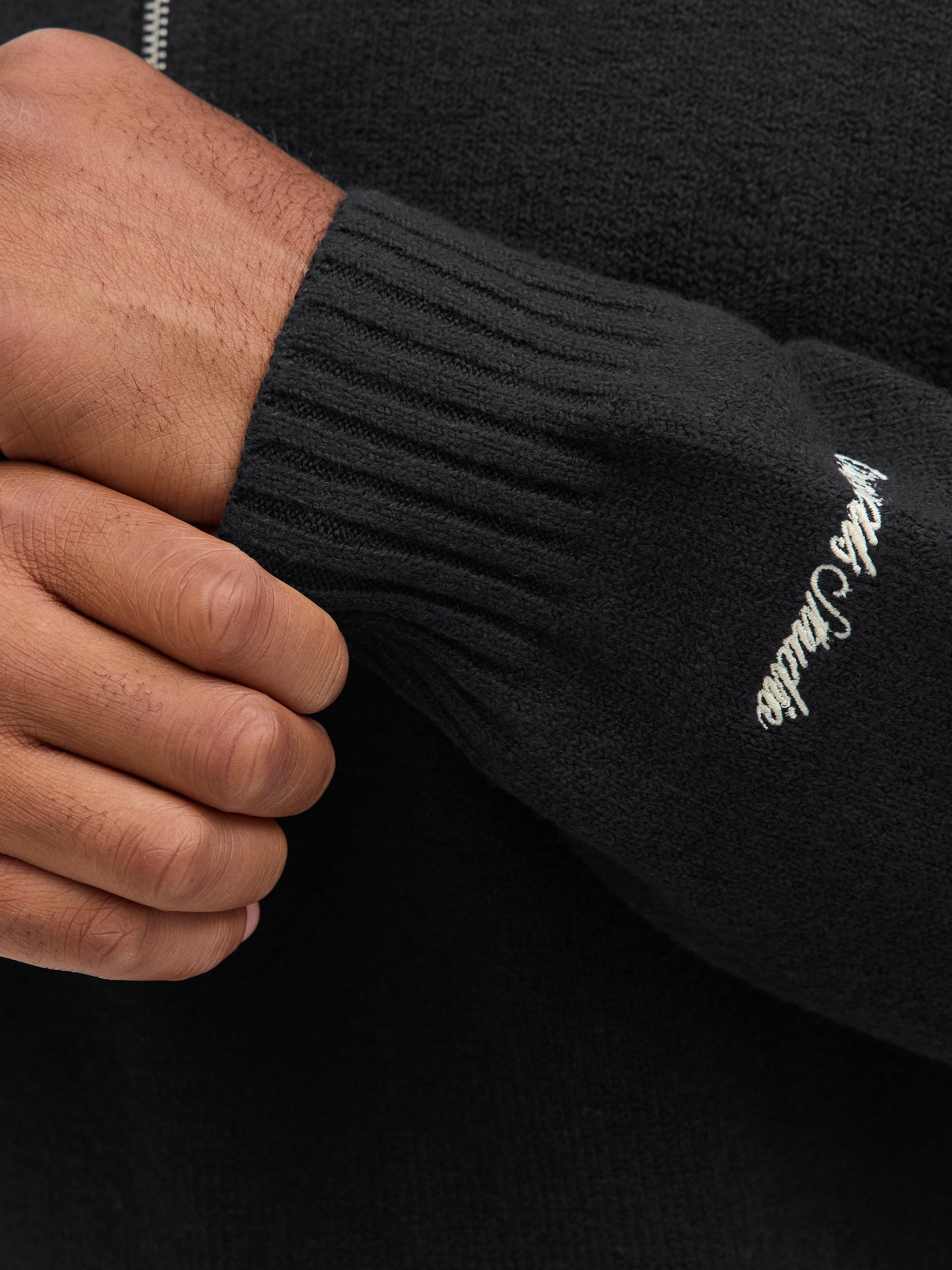 JACK&JONES JORNORREBRO KNIT HALF ZIP PLS ZWART