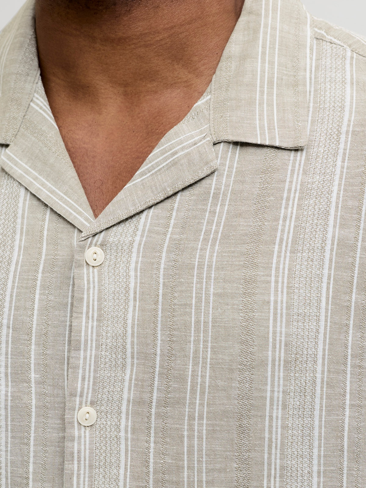 JACK&JONES  JPRBLUSUMMER LINEN BLEND DOBBY S/S S PLS