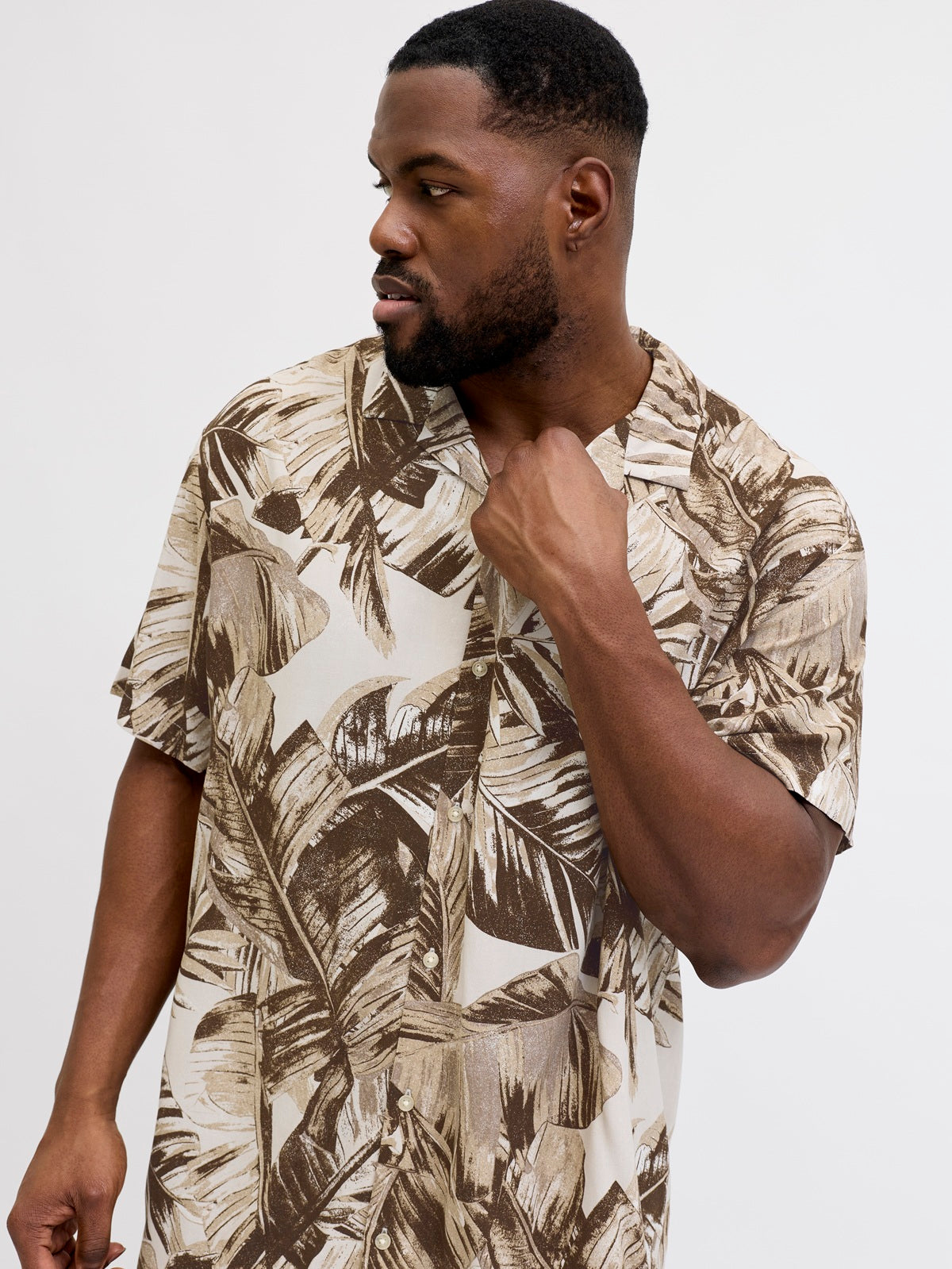 JACK&JONES  JJJEFF RESORT AOP SHIRT S/S PLS