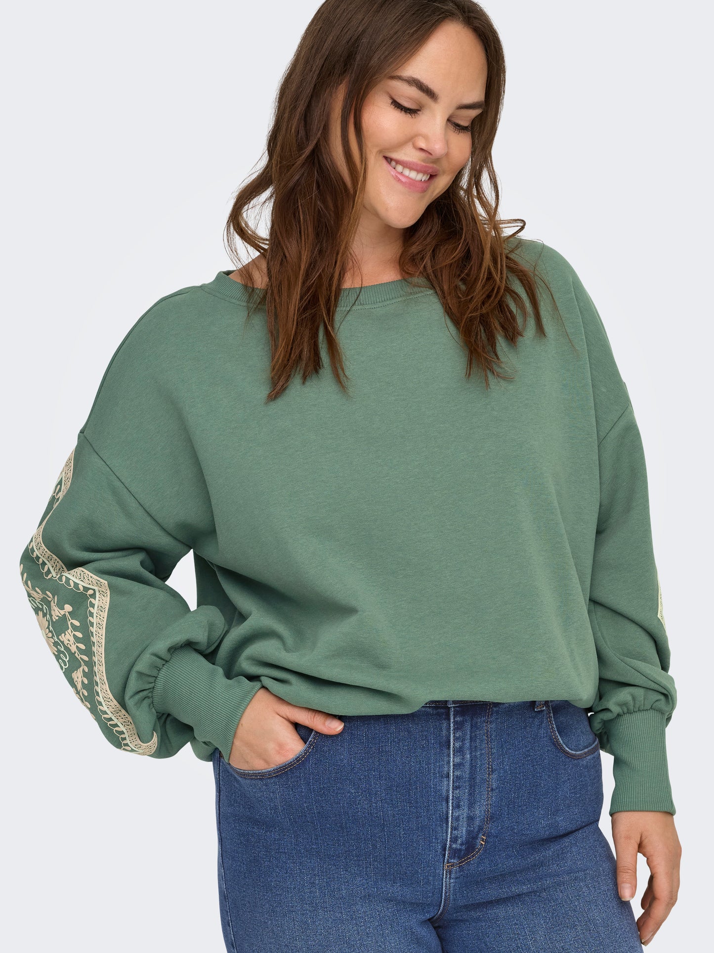 ONLY CARMAKOMA  CARDEBORAH L/S BOATNECK SWEAT JRS