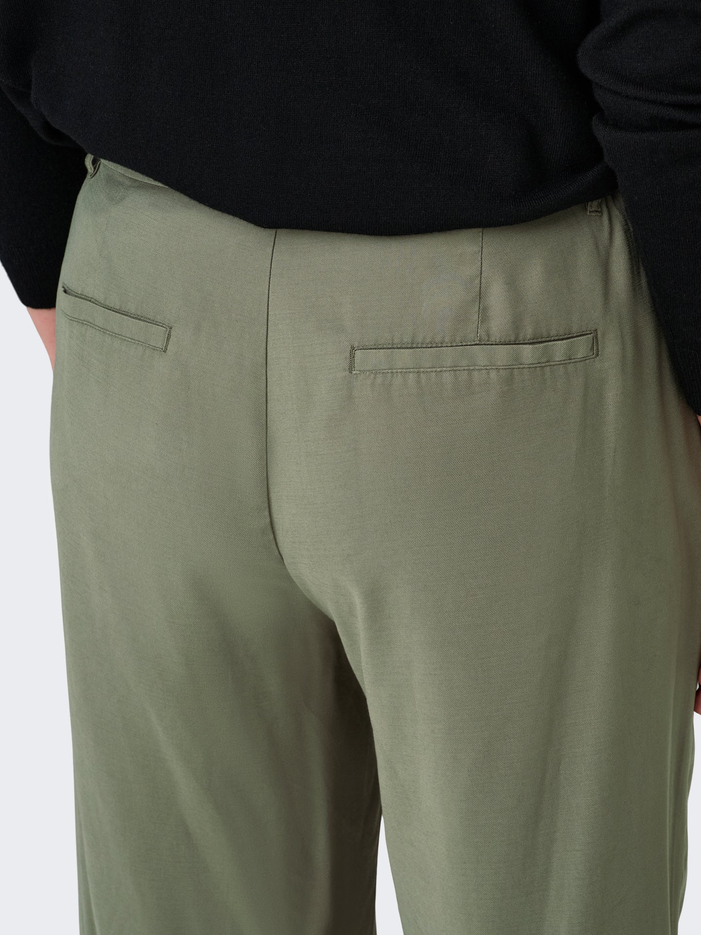 ONLY CARMAKOMA  CARARIS LIFE HW STRAIGHT PANTS