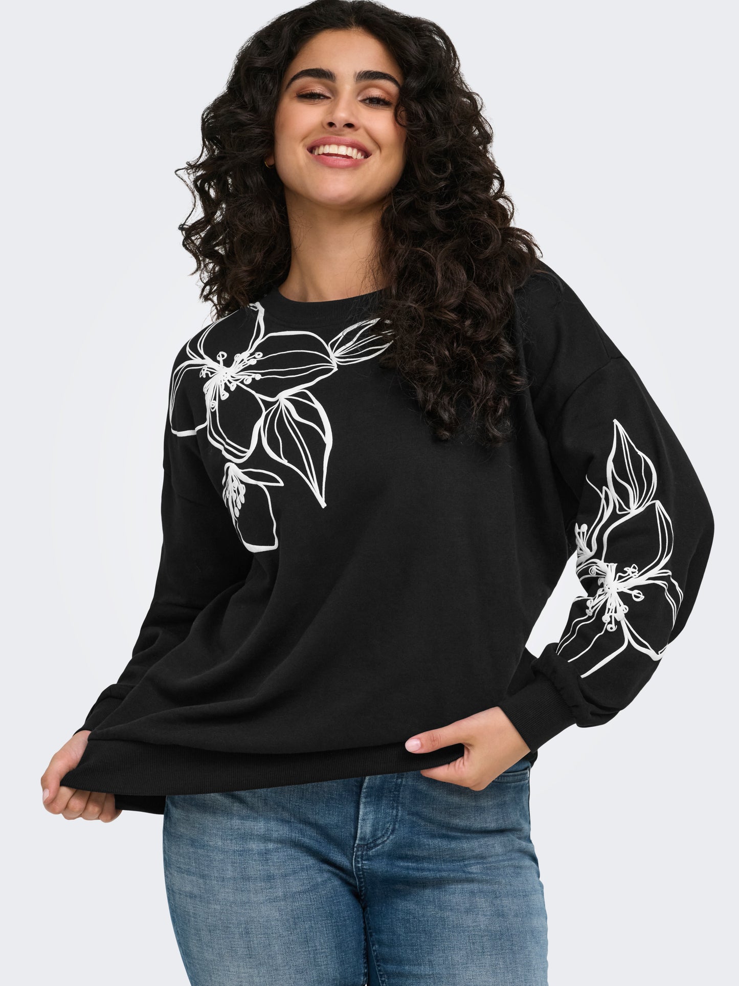 ONLY CARMAKOMA  CARODESSA L/S O-NECK SWT JRS ZWART