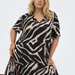 ONLY CARMAKOMA  CARFYRLA S/S V-NECK BLK AOP DRESS