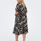 ONLY CARMAKOMA  CARFYRLA S/S V-NECK BLK AOP DRESS