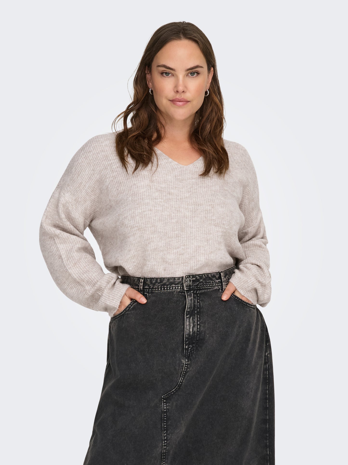 ONLY CARMAKOMA  CARCAMILLA V-NECK L/S PULLOVER KNT NOOS BEIGE