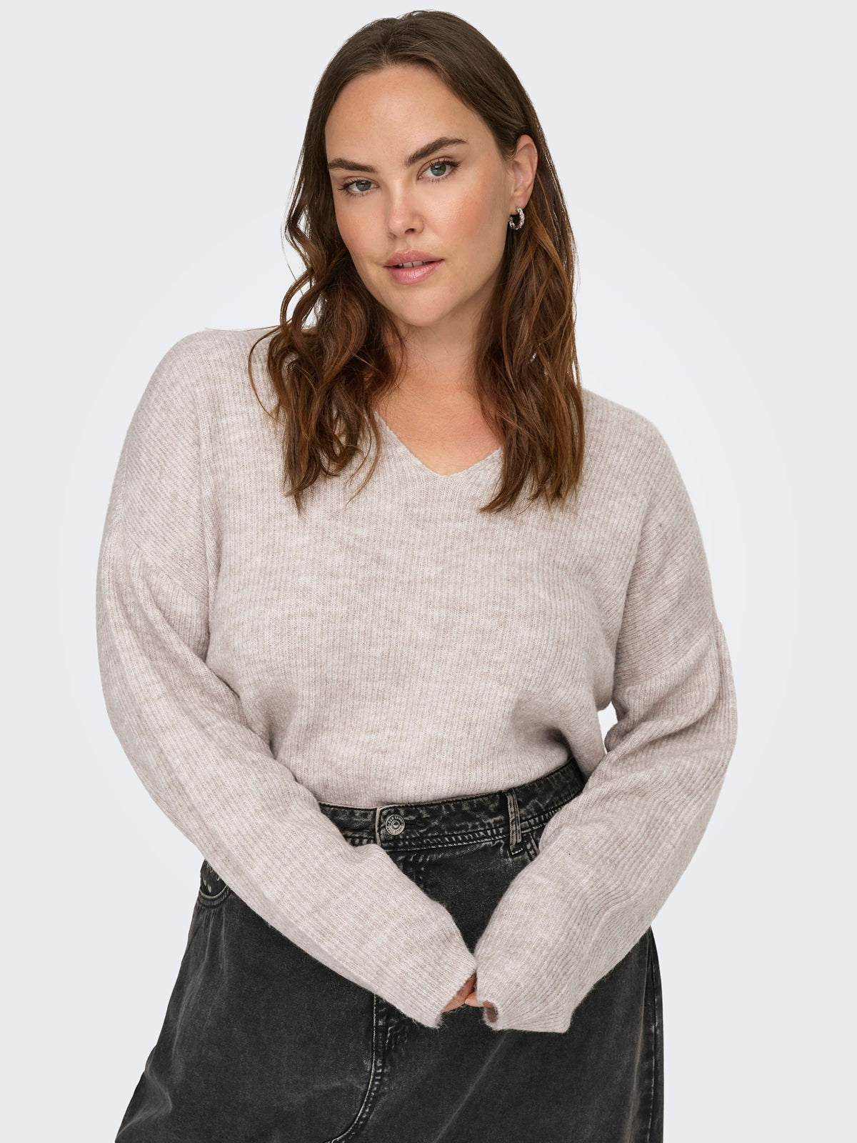 ONLY CARMAKOMA  CARCAMILLA V-NECK L/S PULLOVER KNT NOOS BEIGE