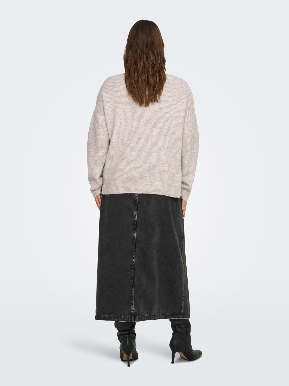 ONLY CARMAKOMA  CARCAMILLA V-NECK L/S PULLOVER KNT NOOS BEIGE