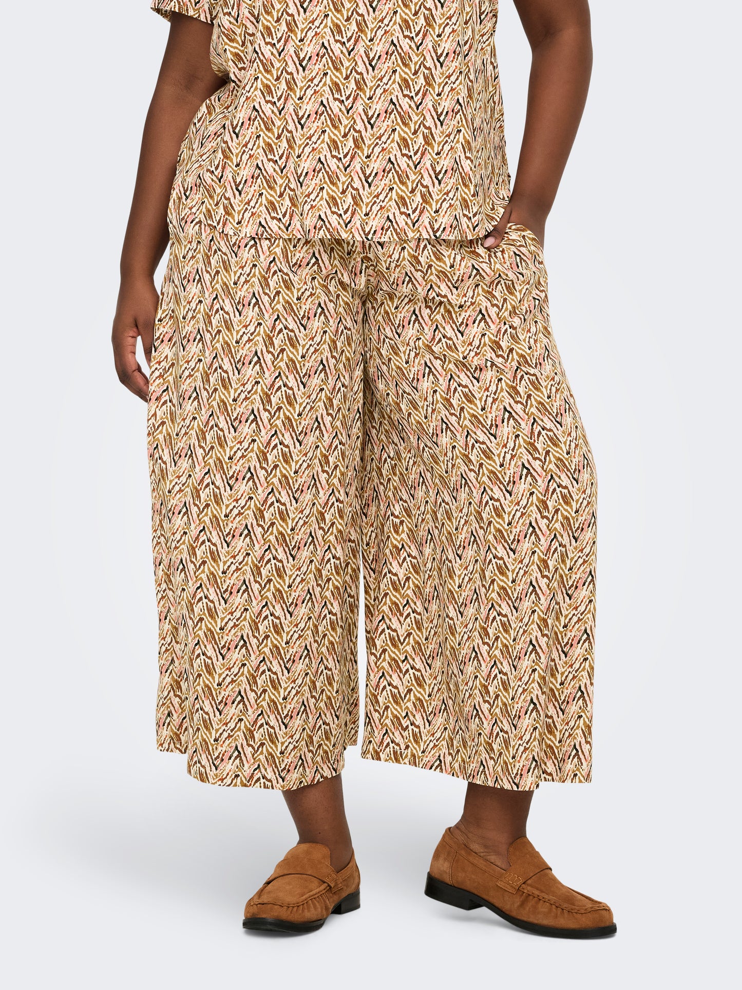 ONLY CARMAKOMA  CARNOVA CALF SKIRT PANT AOP
