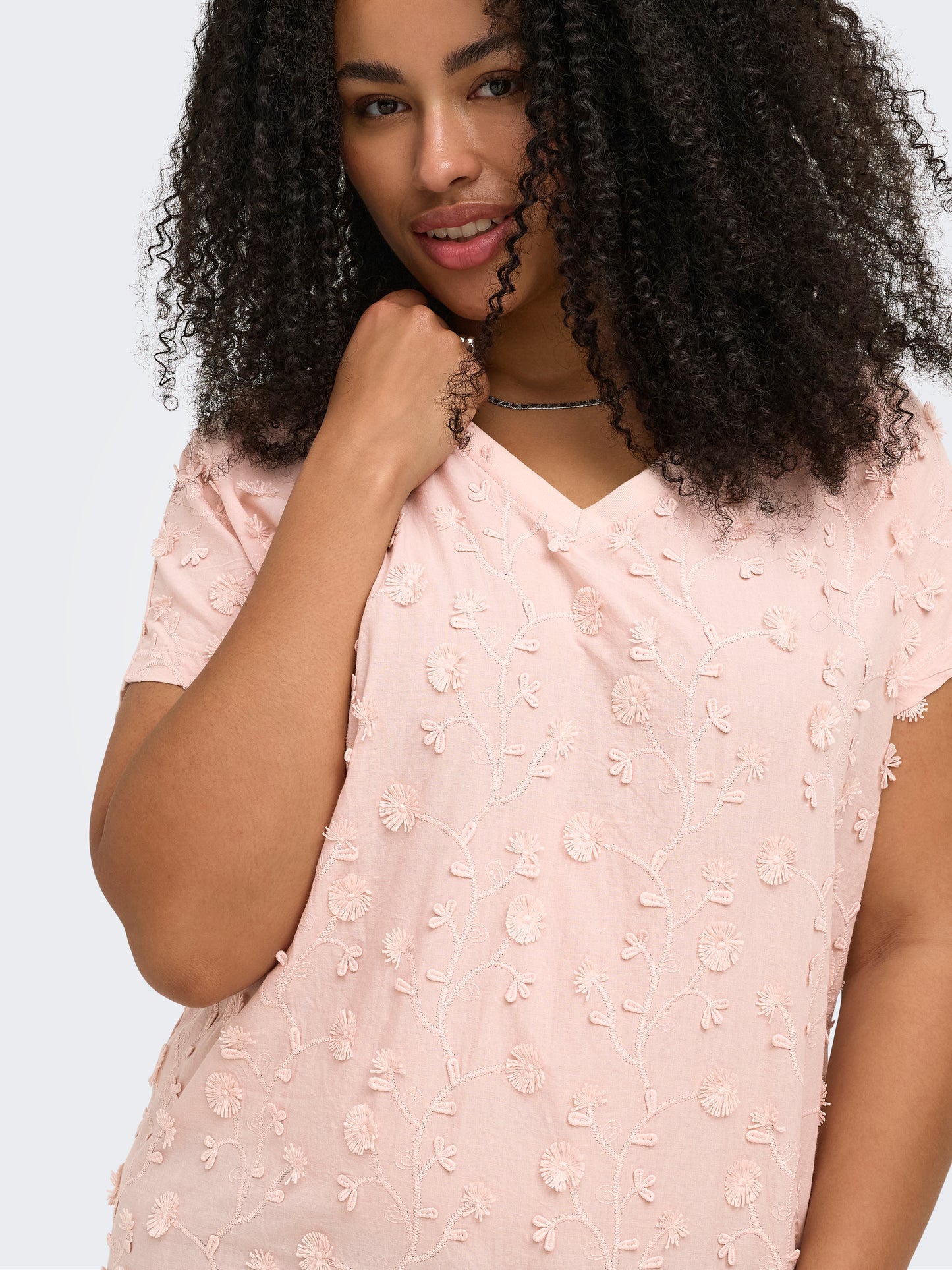 ONLY CARMAKOMA  CARLULU S/S V-NECK TOP BOX JRS